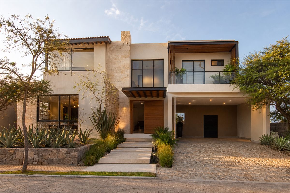 Fachada de propiedad residencial en Jalisco